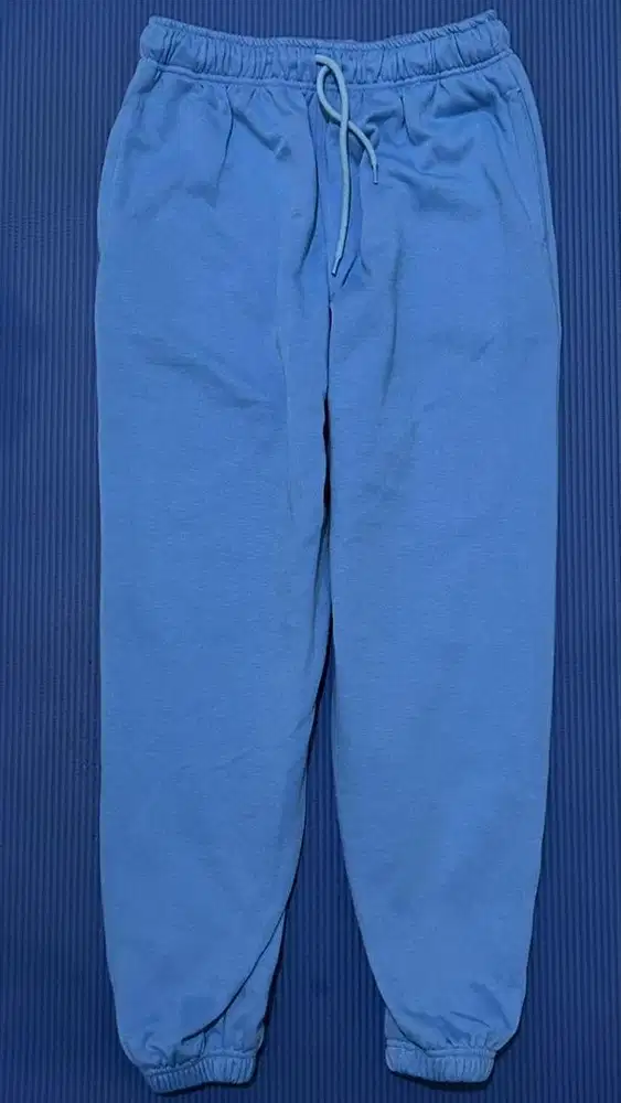 Celana olahraga pria buat running atau gym