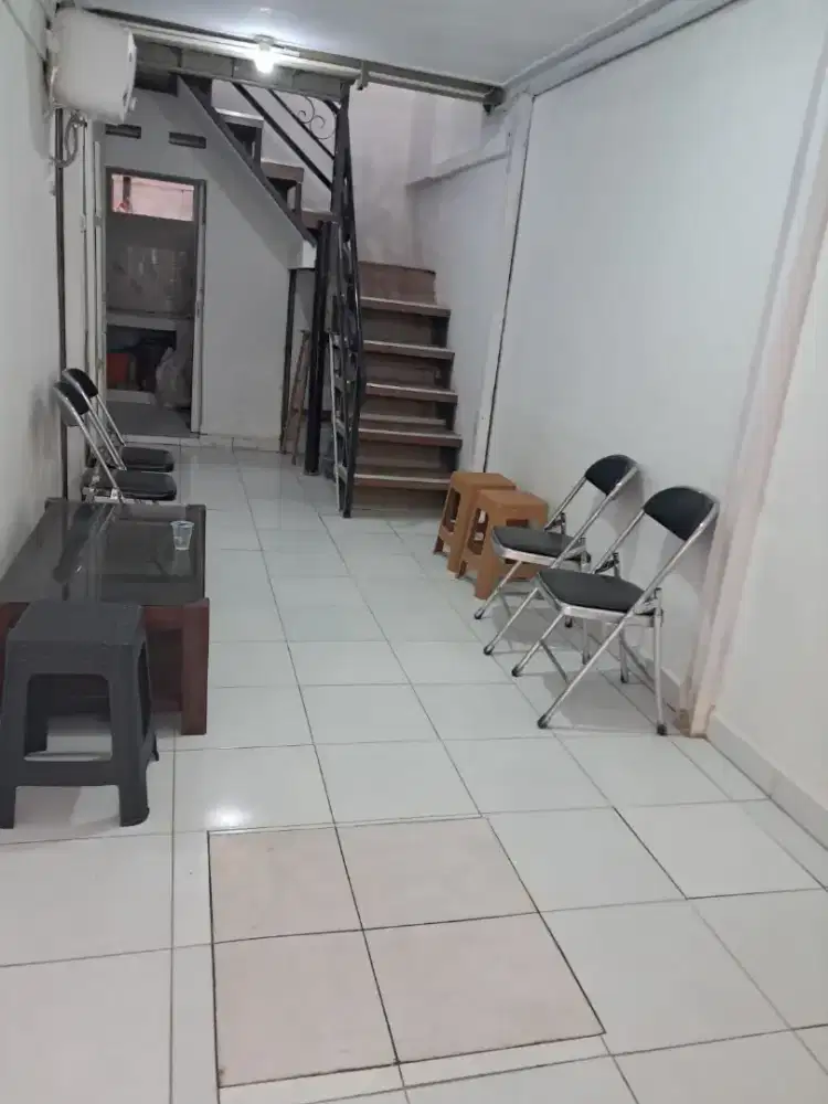 Disewakan Cepat Rumah 2 Lantai di Sayap Pajajaran Bandung