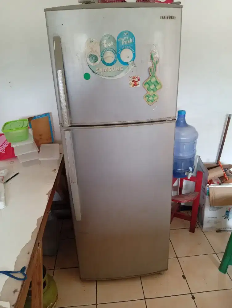 Kulkas samsung 2 pintu
