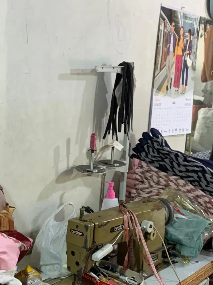 LOWONGAN PENJAHIT BERPENGALAMAN UNTUK PRIA