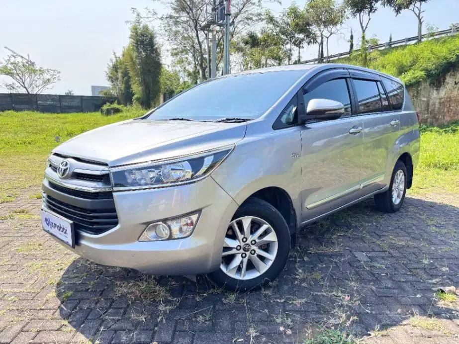 Toyota Kijang Innova 2.0 G Bensin-MT 2019 Silver LWU