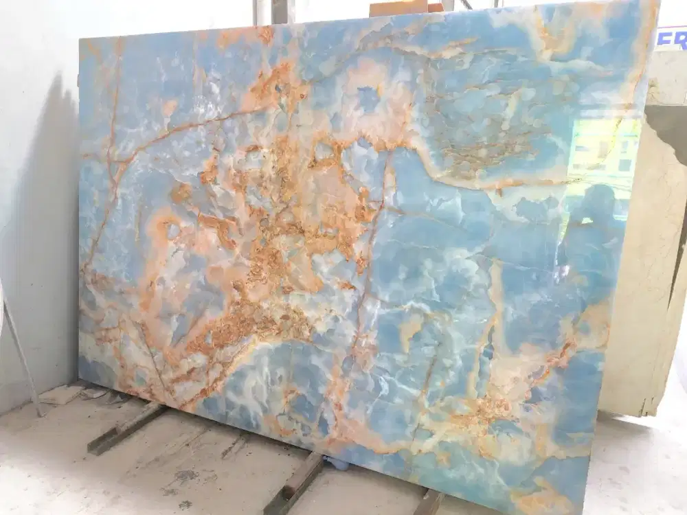 Marmer Import Onyx Blue Slab