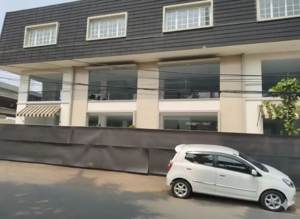 Dijual gedung / kantor 3 lantai di Kalimalang Jaktim(lyna)