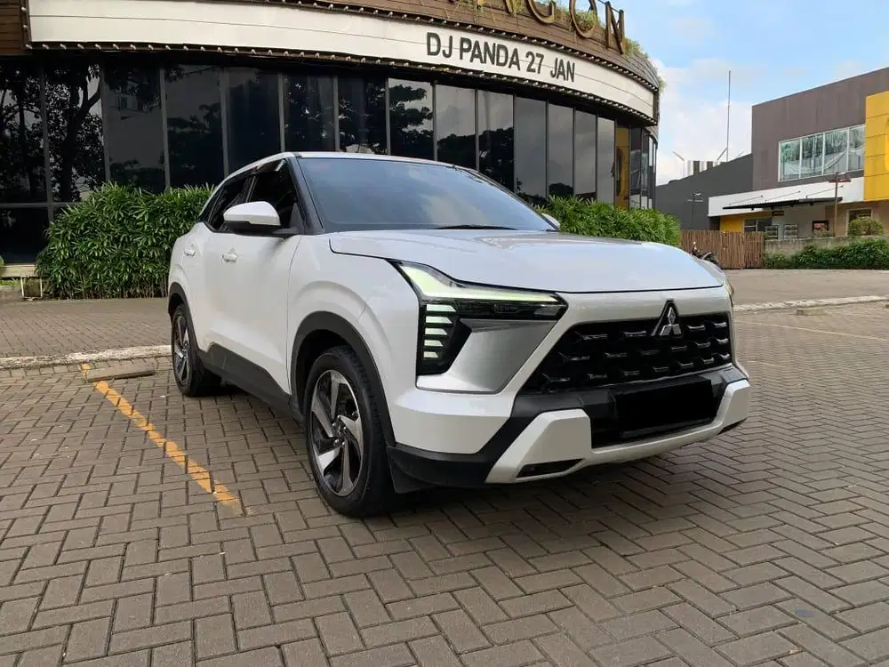 MITSUBISHI XFORCE ULTIMATE 1.5 AT 2024 PUTIH, KM 10RB