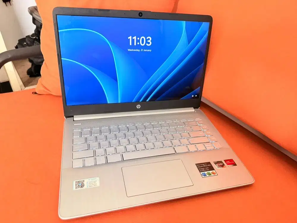 Laptop Desain HP 14s Ryzen 3 Ram 8