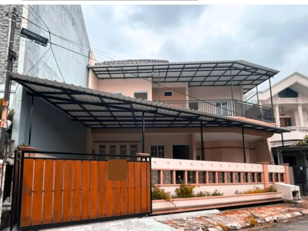 SIAP HUNI RUMAH 2 LANTAI LUAS DAN STRATEGIS!!