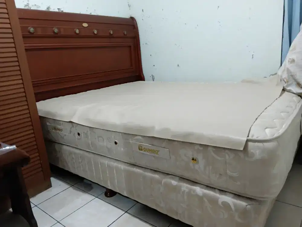 Guhdo Queen Size Bed