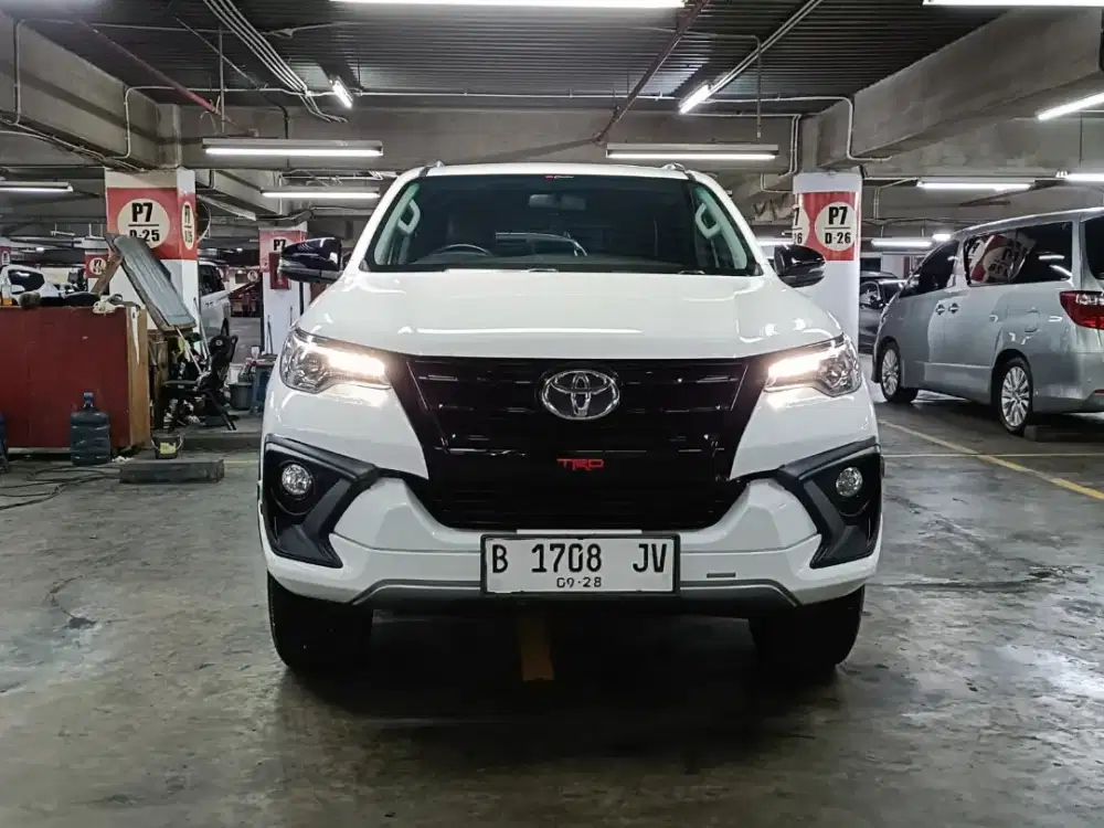 TOYOTA FORTUNER VRZ TRD 2.4 AT 2018/KM82RB/PJK 9-2026