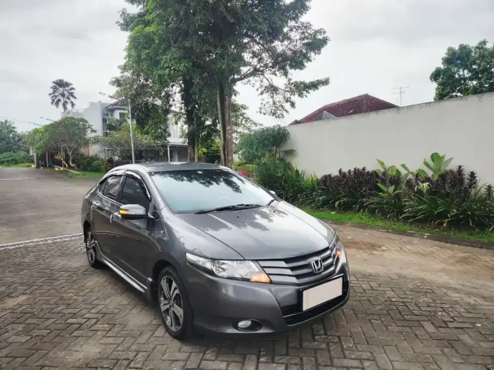 Honda City type E matik th 2010