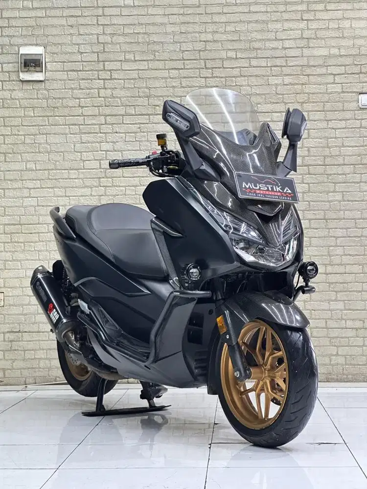 Honda forza 2019