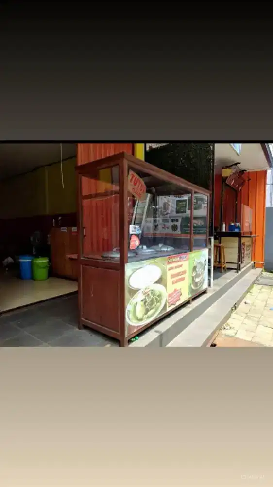 Gerobak soto , bakso Dan lain-lain