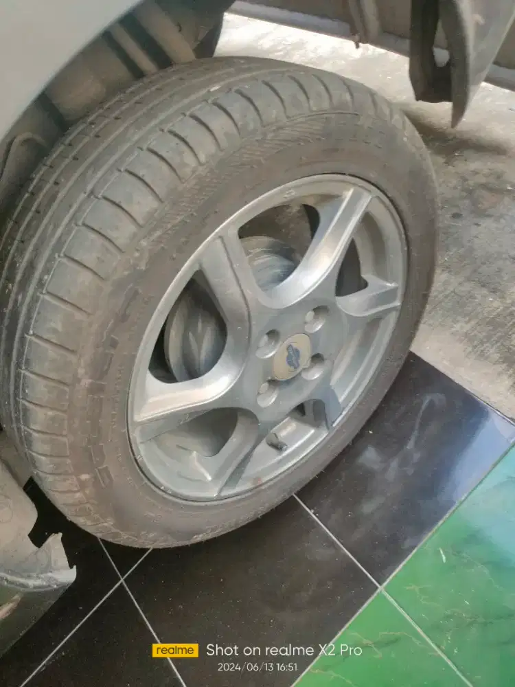 Ban aja yg dijual 185 55 r15
