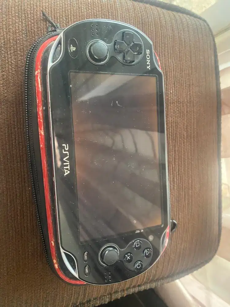Ps Vita model PCH - 1007