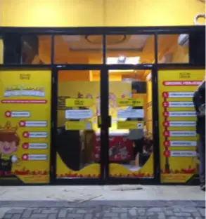 Sticker oneway printing cutting branding ke rumah toko cafe kantor