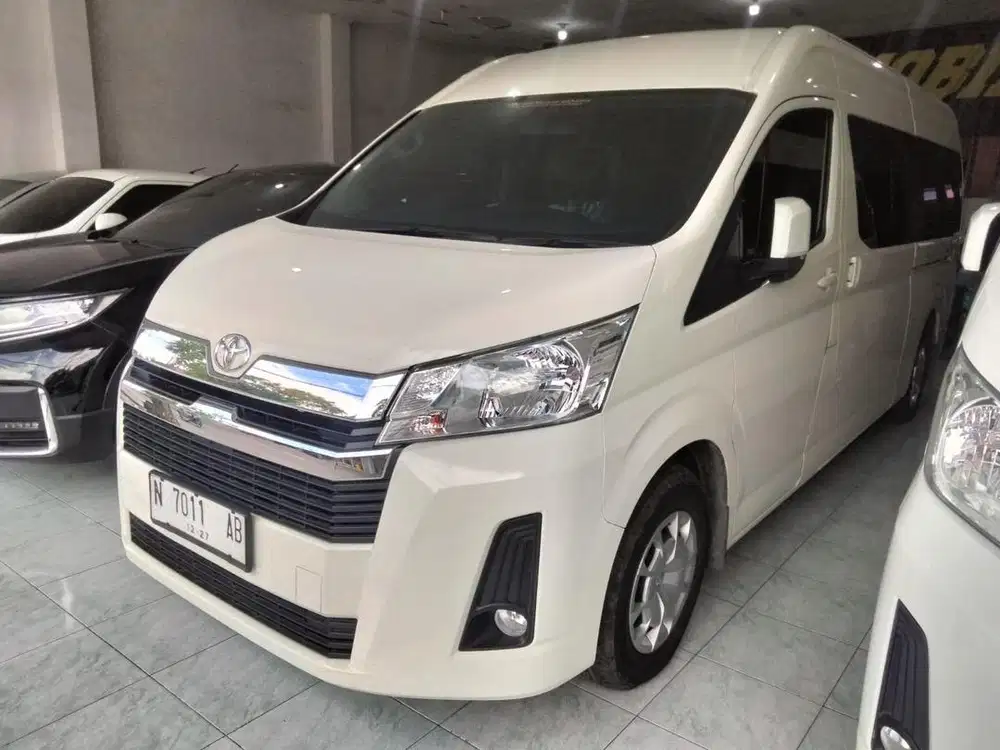 Toyota Hiace Premio 2,8 Manual Solar 2022 KM13rb PAJAK BARU