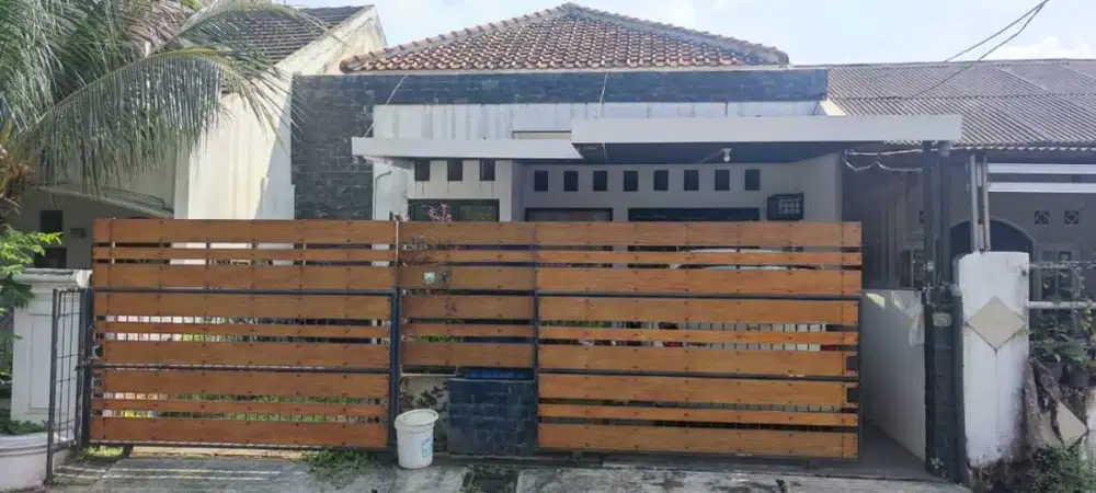 Dijual Rumah Hadap Selatan di Bumi Puspitek Asri