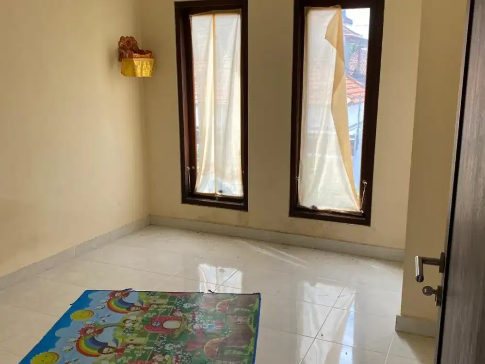 JUAL RUMAH NYAMAN DI PERUMAHAN