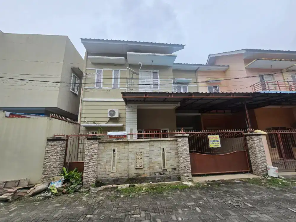 Dijual Rumah Pribadi di dalam Komplek Perumahan