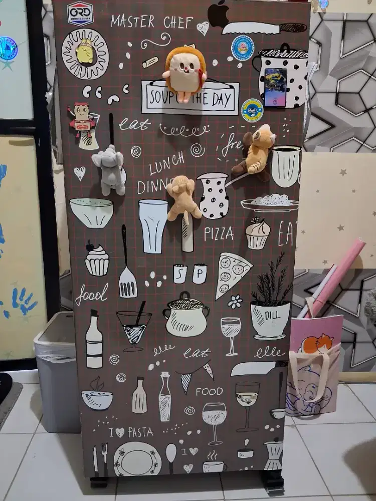 Kulkas Polytron 1 pintu