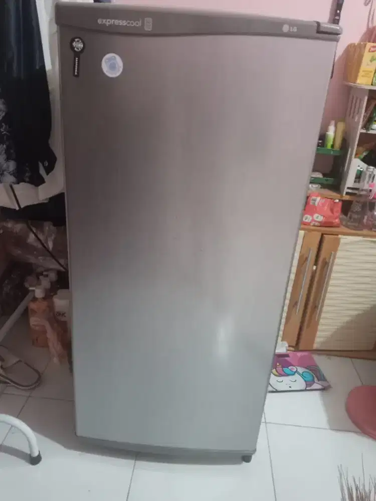 Jual cepat kulkas LG