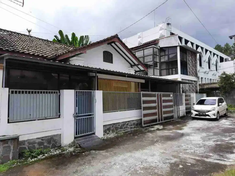 Dijuak Murah Kost Exclusive+R Induk Dkt Kampus YKPN,UPN,Seturan Jogja