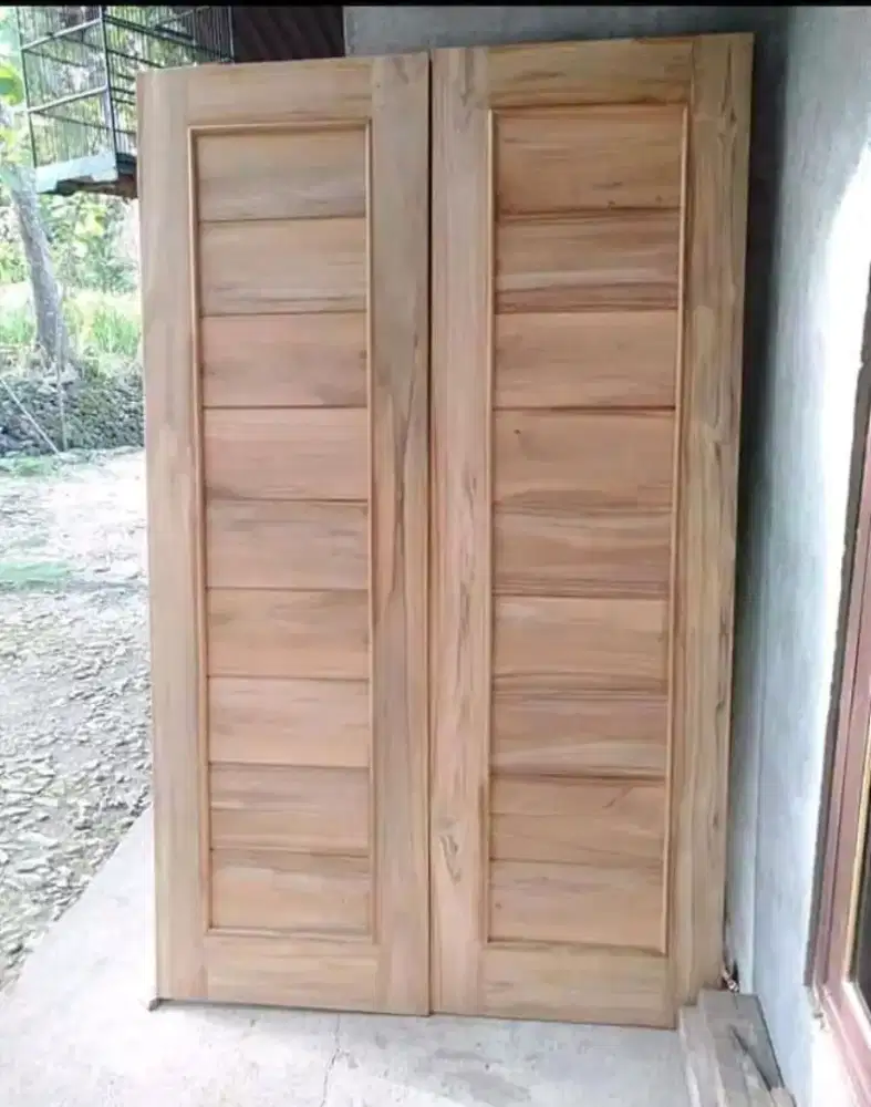 Daun pintu katu jati