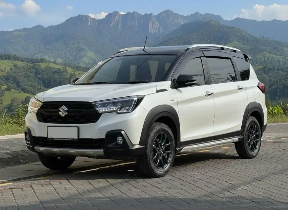 Suzuki XL 7 Alpha Hybrid AT km 15 Rb Terwat