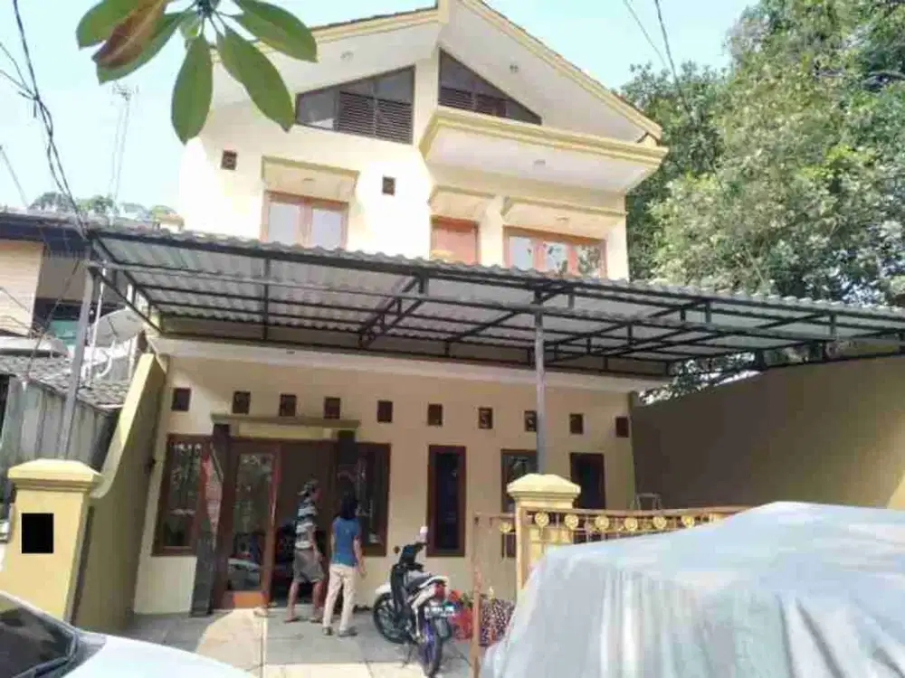 Rumah 2 Lantai Luas 120m² di Duren Sawit