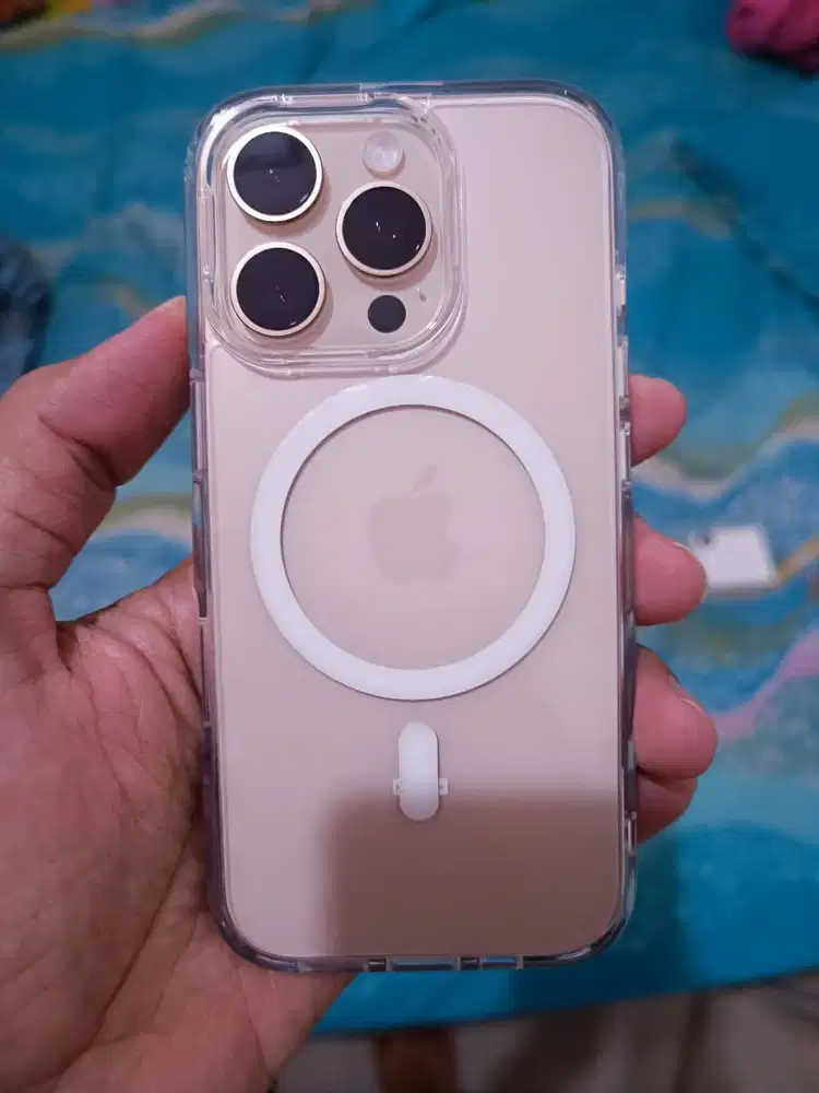 iPhone 16 pro 256gb Like New