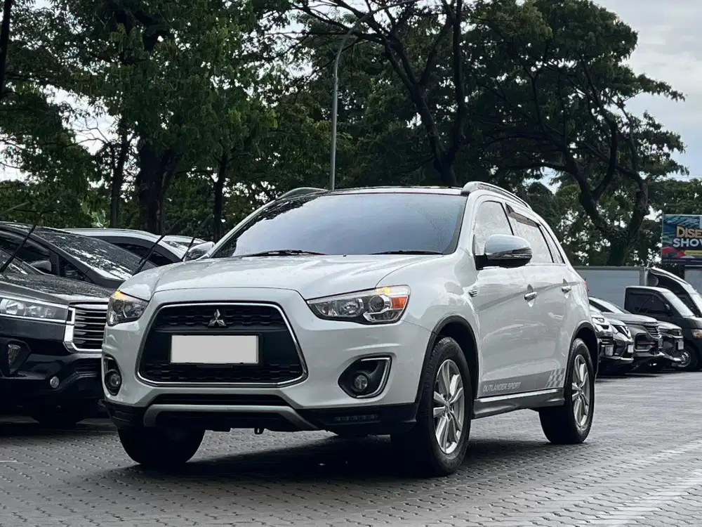MITSUBISHI OUTLANDER SPORT PX 2.0 AT MATIC 2017 PUTIH, KM 129Rb
