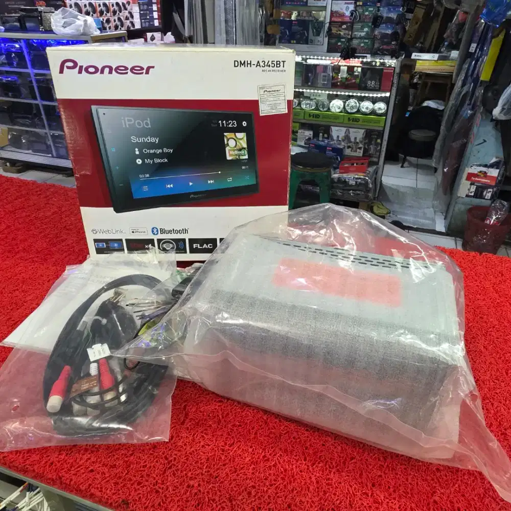 Head Unit Pioneer DMH-A345BT Bluetooth USB Aux Radio FM AM