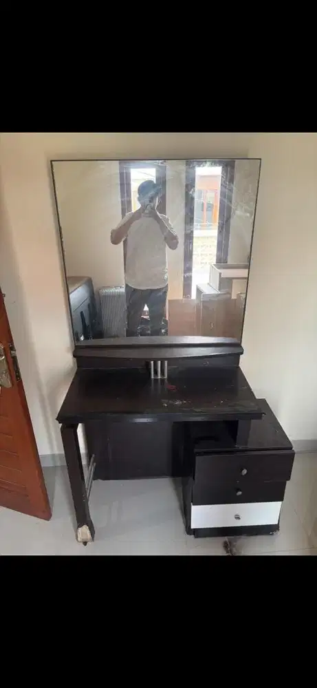 For sale meja rias second informa