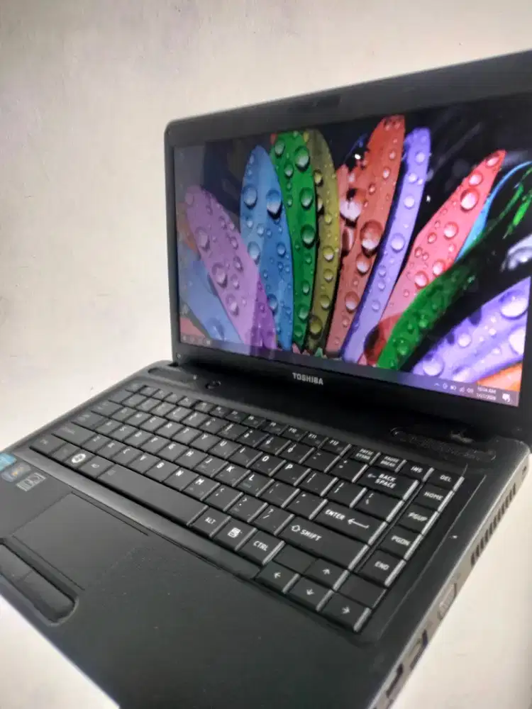 Laptop Toshiba C650 Core i3