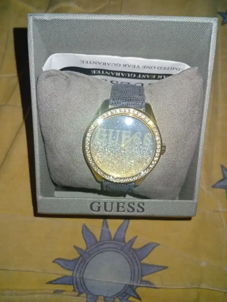 Jam tangan guess