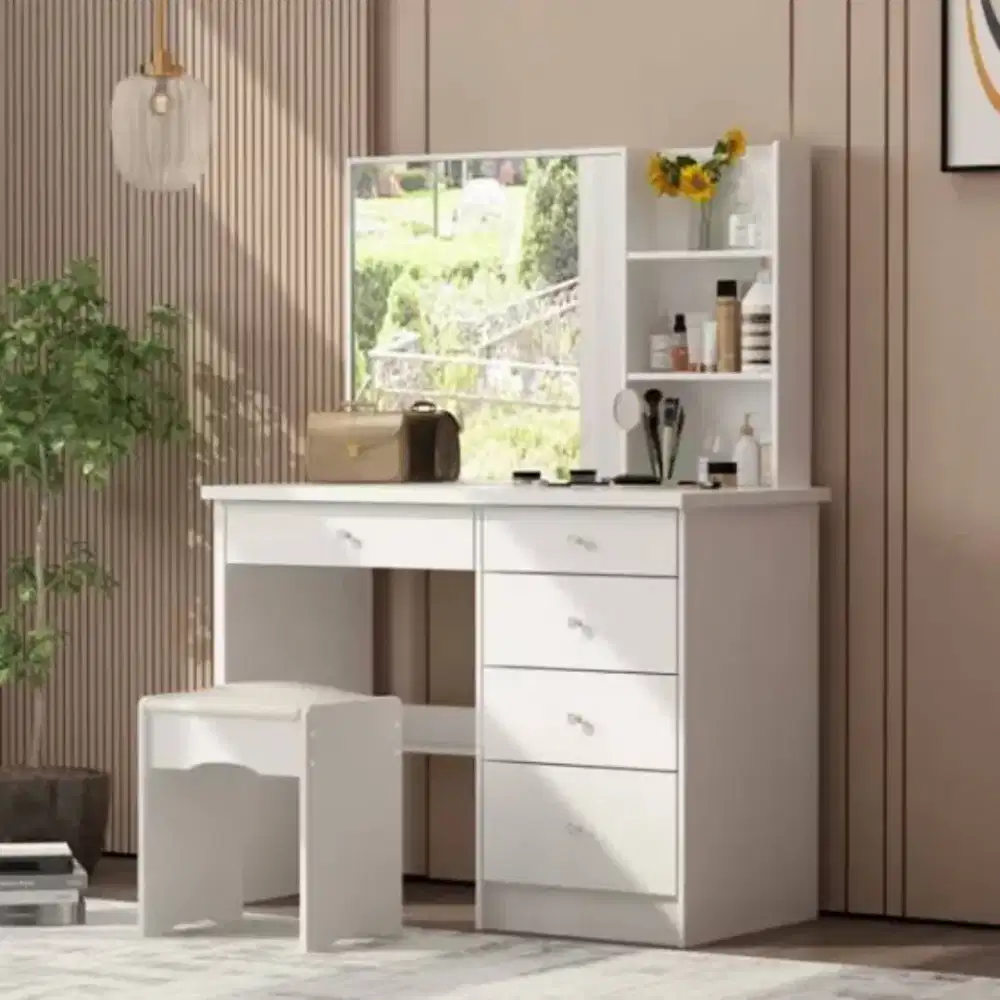 Meja rias minimalis hpl