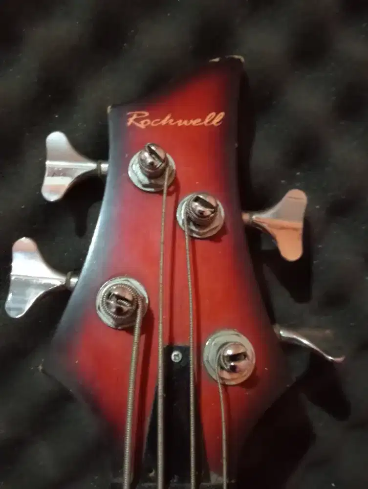 Gitar Bass Rochwell