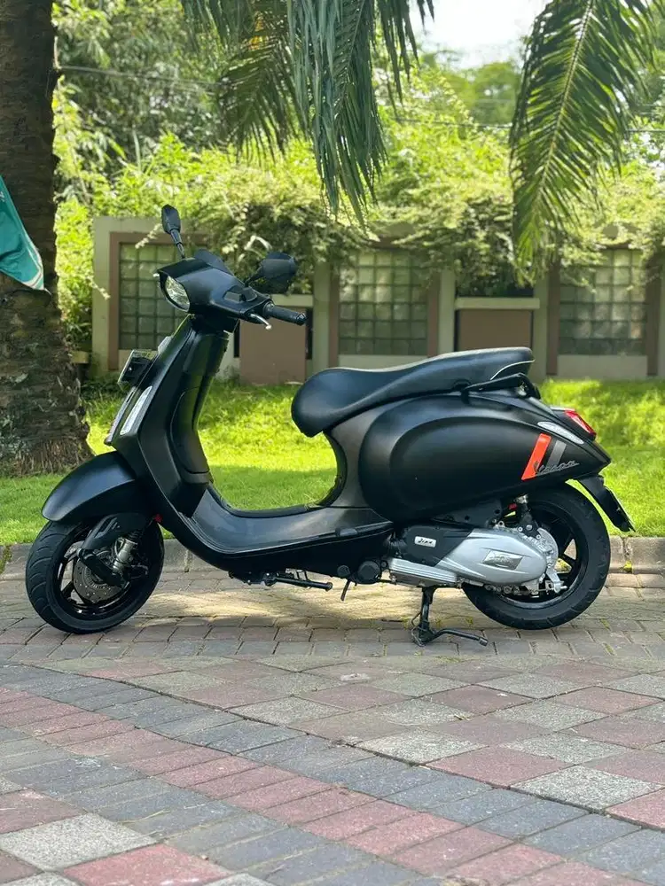 Vespa Sprint S 150 ABS IGet 2025 Hitam Doff Odo 4rb Koko Motor