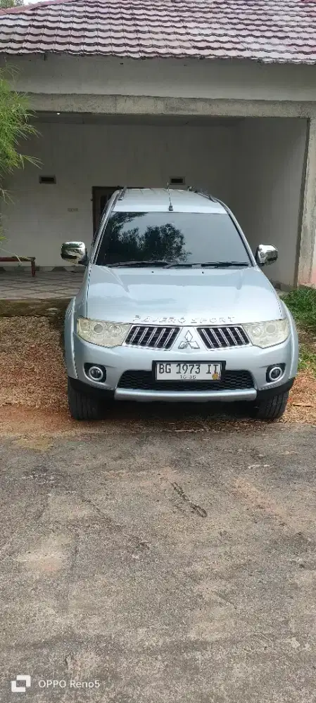 Di jual pajero sport