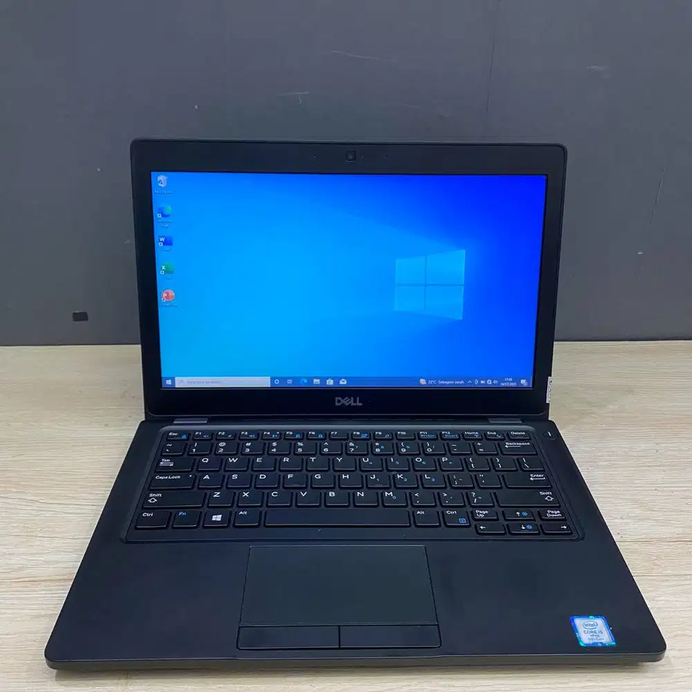 Dell Latitude 5300 Core i5-8350U RAM DDR4 Layar 13inch N-ETM