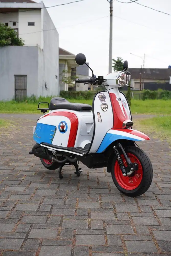 SCOMADI TECHNICA 200 SERIES THE WHO