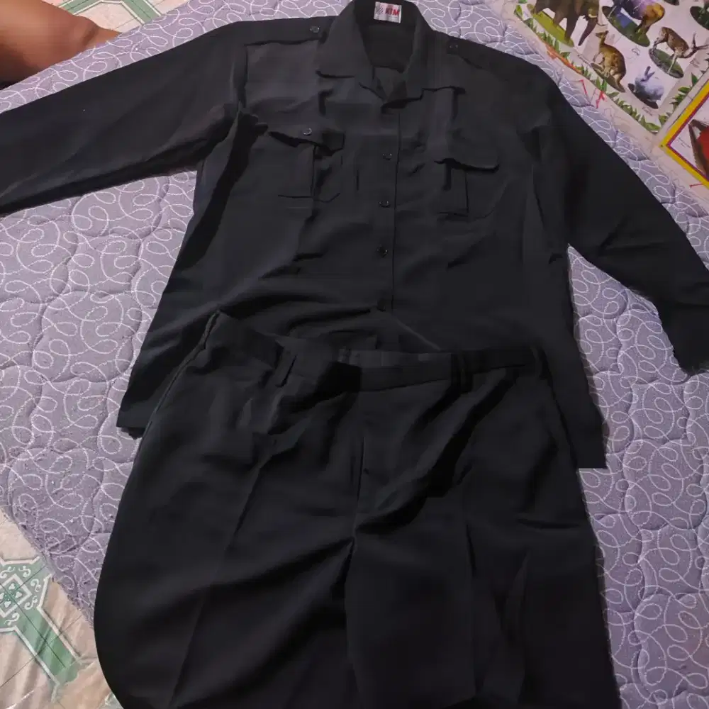 Seragam safari hitam panjang