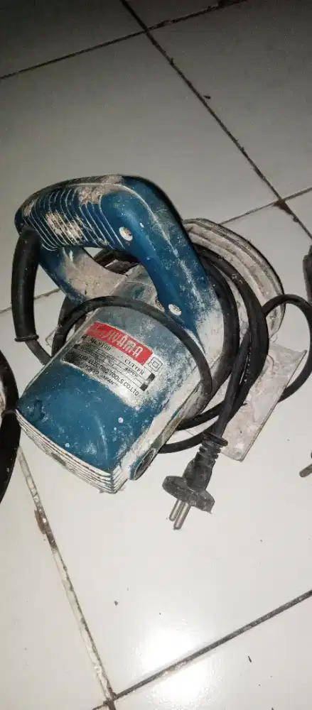 Mesin potong keramik makita dan fujiyama