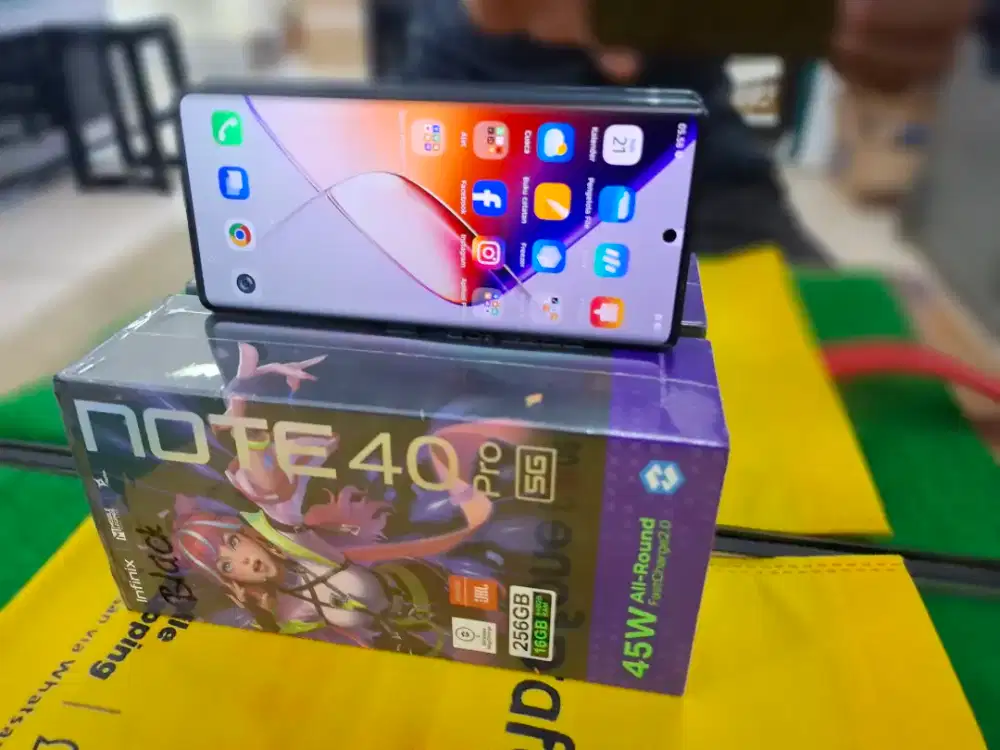 INFINIX Note 40 Pro 5G 8/256 GB mulus no minus lengkap normal
