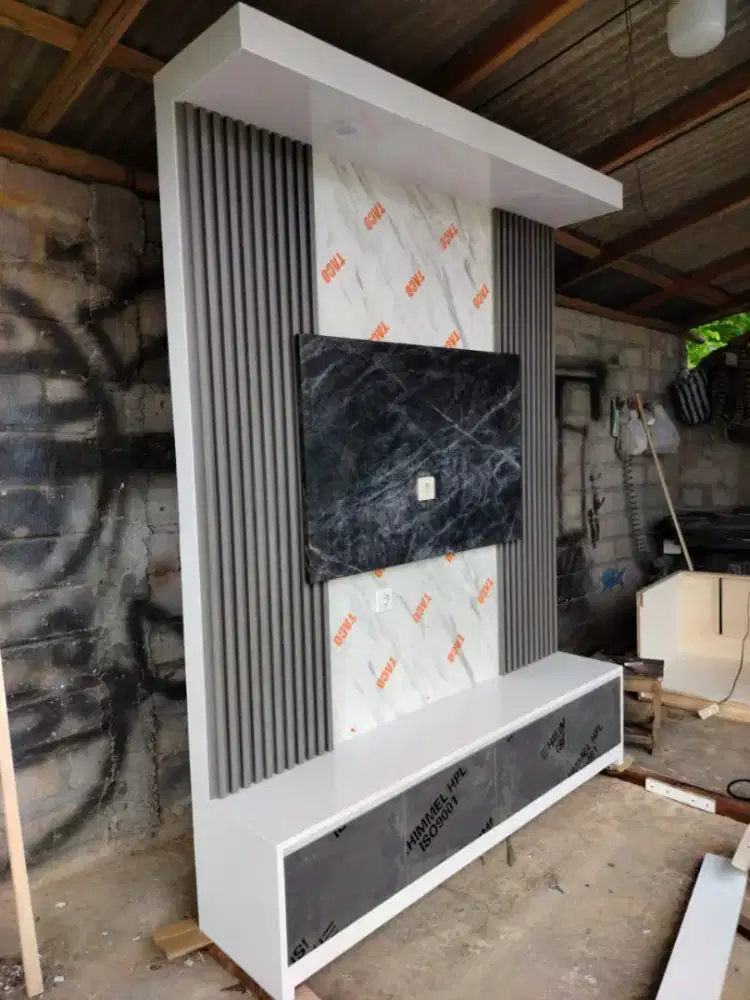 Partisi penyekat ruangan