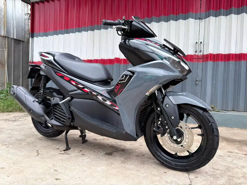 YAMAHA AEROX 2025 baru 6 bulan pake