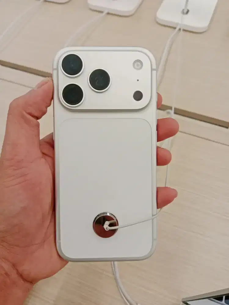 iPhone 17 Pro Silver 256GB