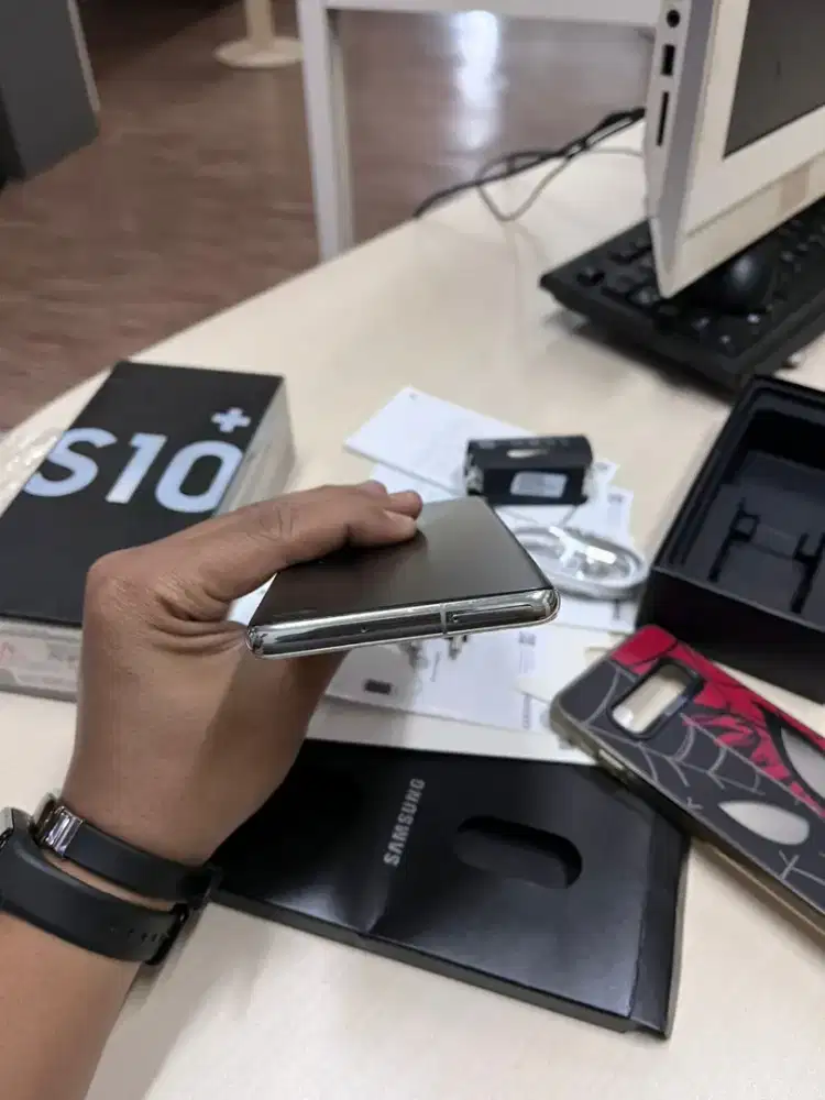 Dijual Samsung s10 plus 8/128 fullset sein