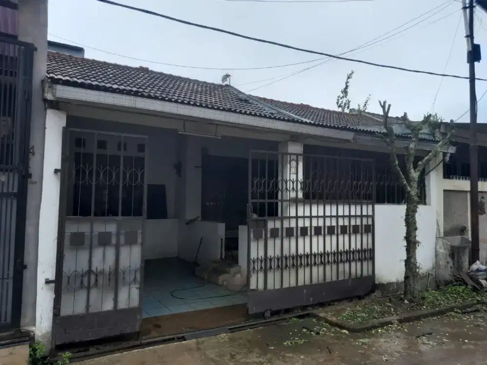 Rumah Taman Holis Indah Kota Bandung