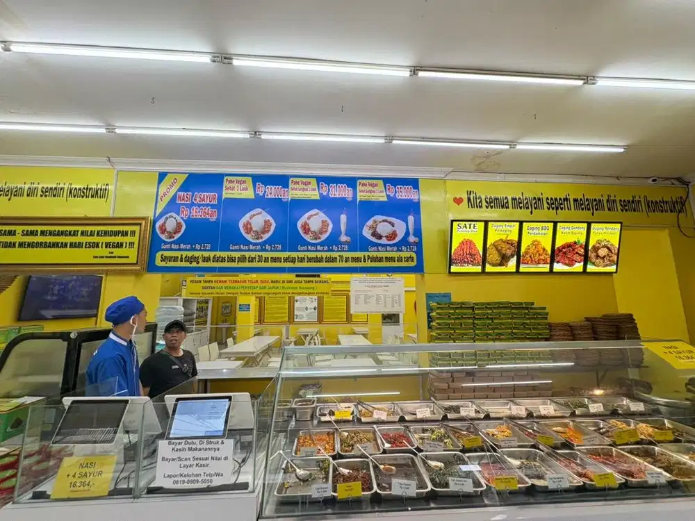 SANG SADAR MENDUDUKI SINGGASANA - Administrasi Pusat