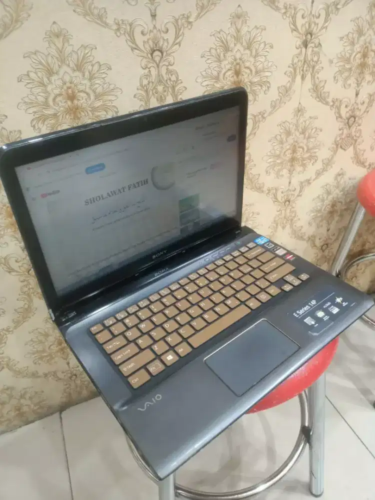 Lactop vaio Desktop-OVGP25L normal semua nya minus ada pecah